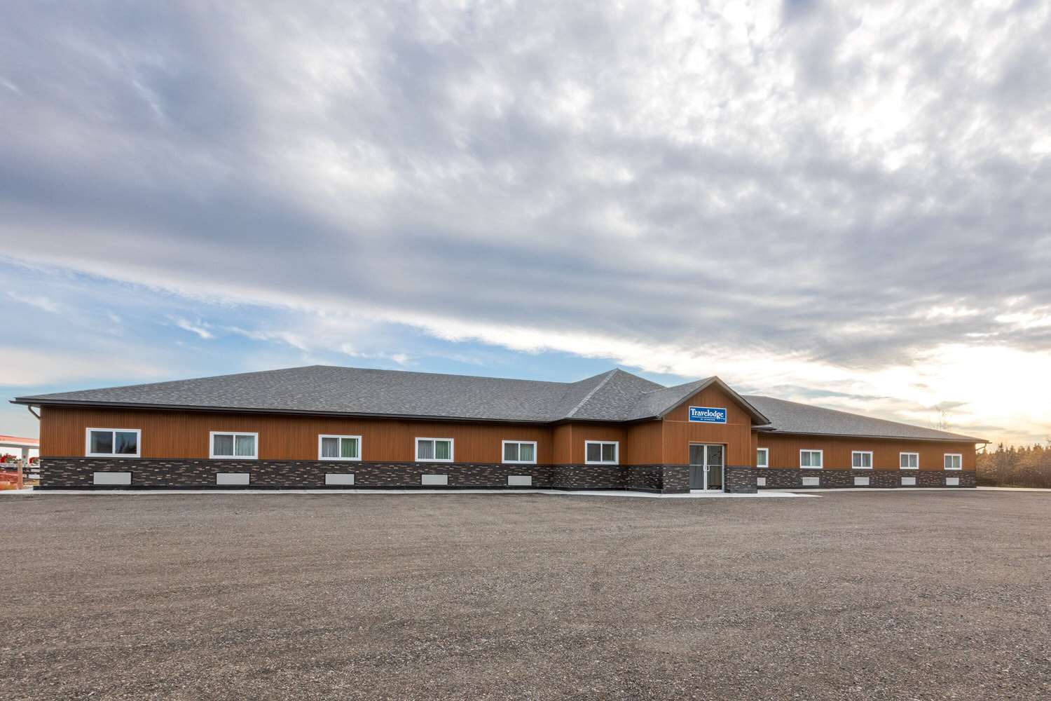 Travelodge By Wyndham Cochrane 4/32