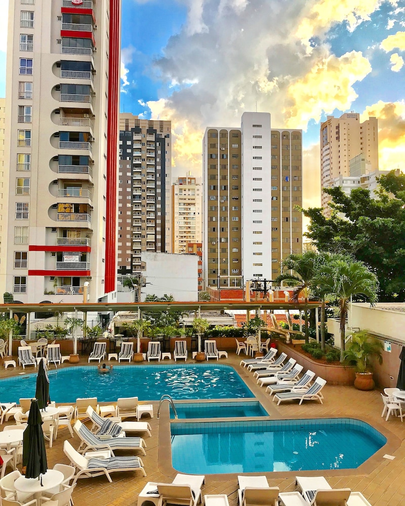 Castro's Park Hotel 7/58