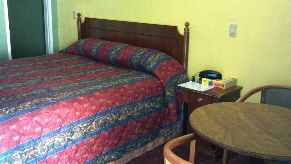 Travel Eagle Inn 32/55