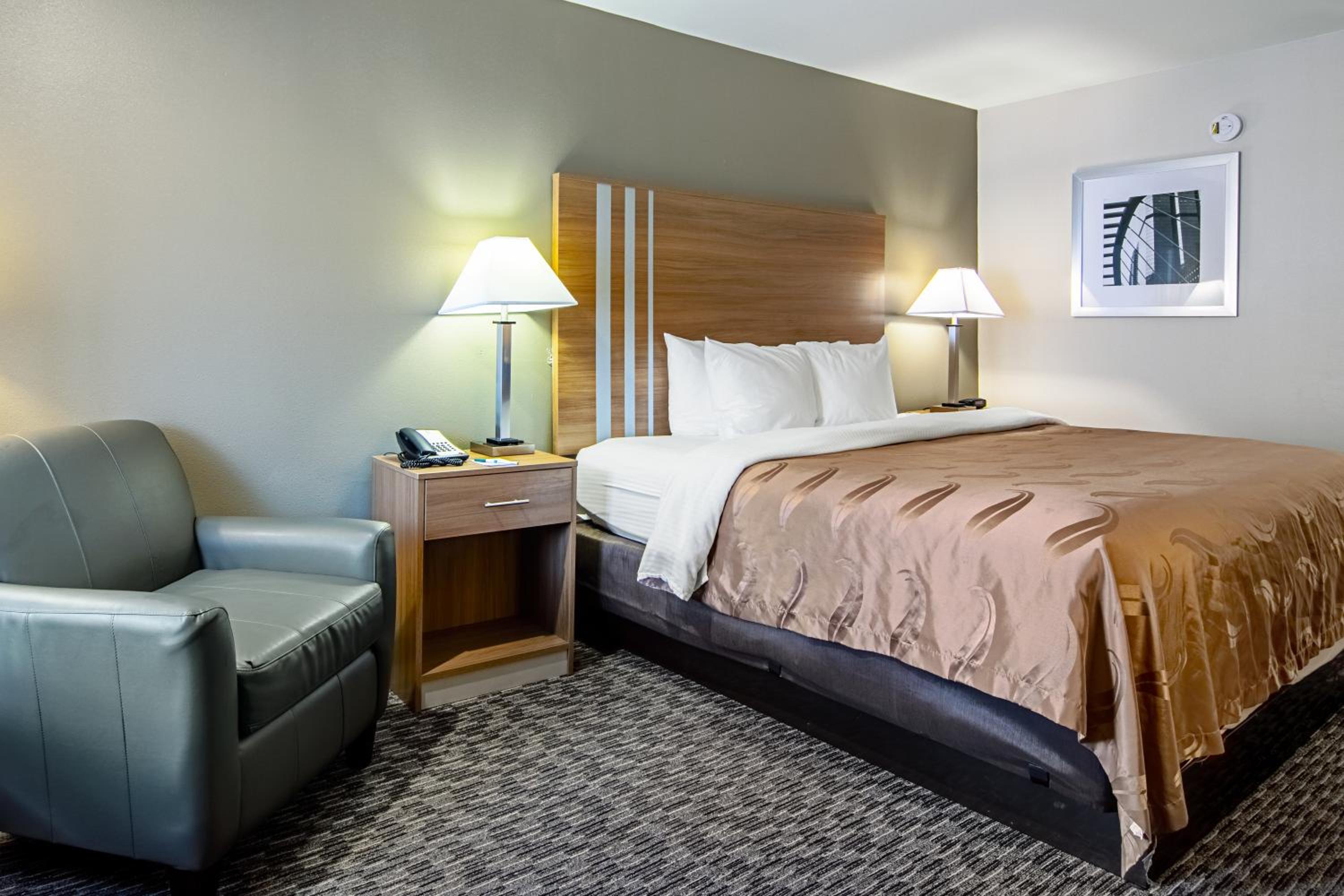 Room, King Bed, Smoking
