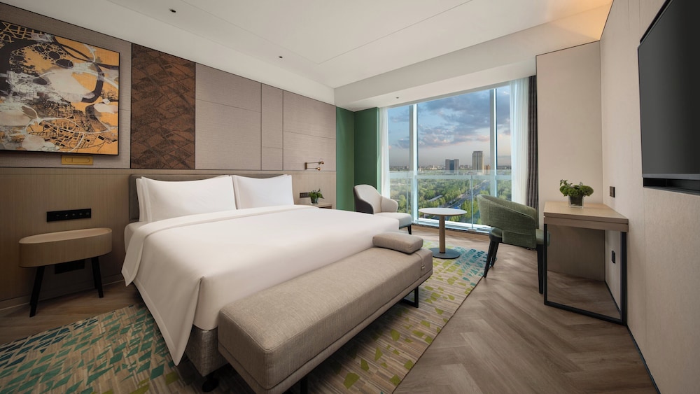 1 Bedroom, Business, Suite, Single Bed, Dining Area