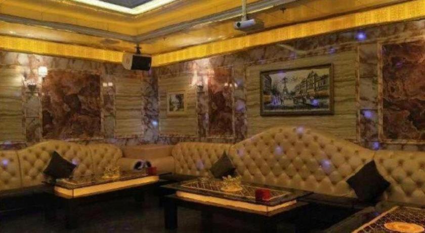 Huiquan Hotel 34/46