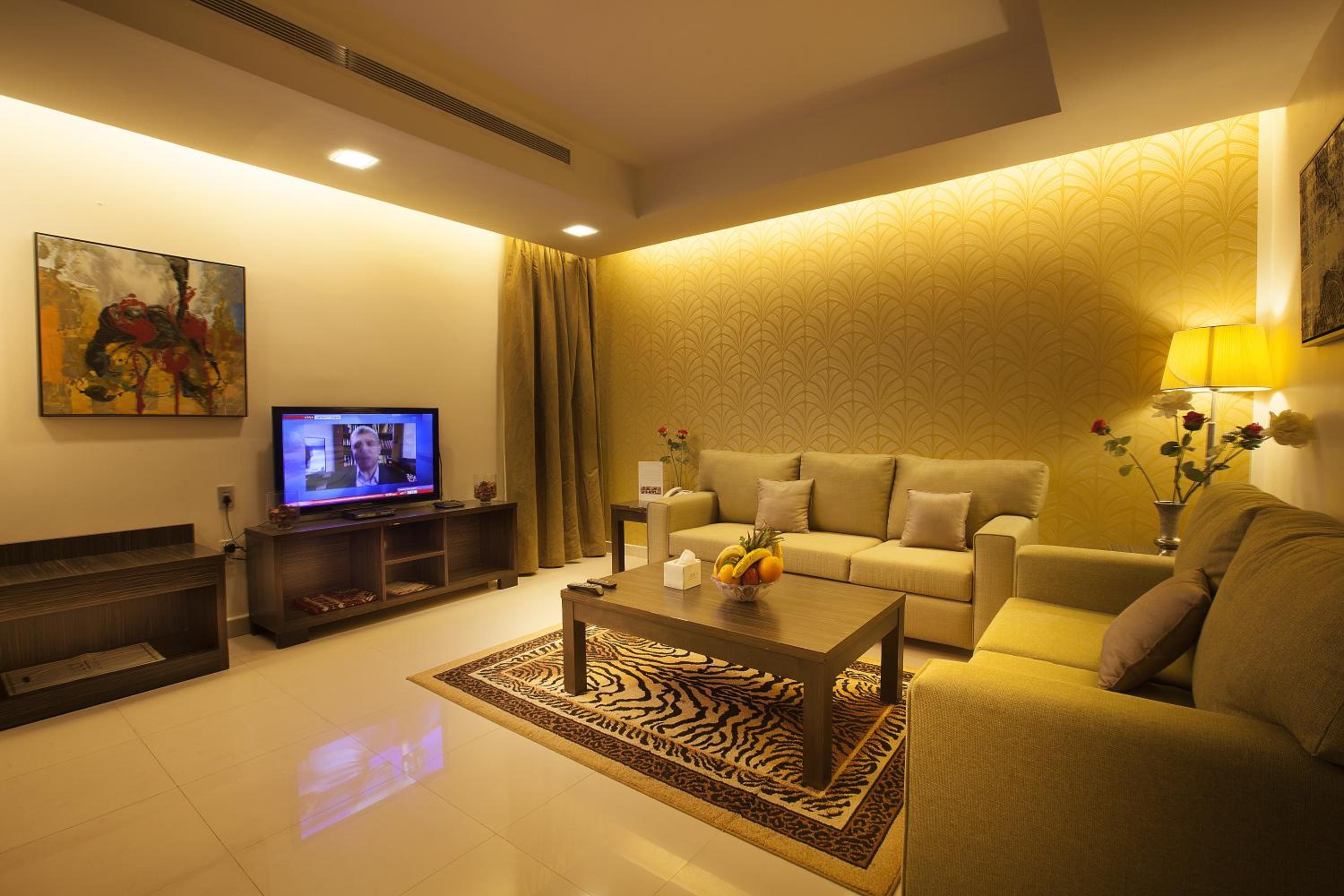 Watheer Hotel Suite 25/44