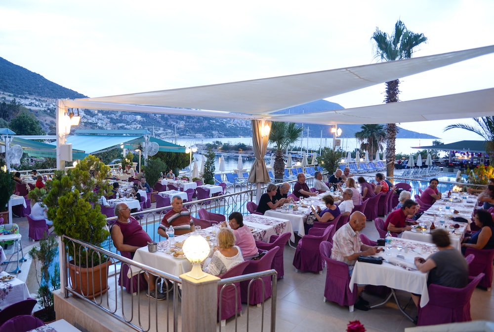 Pirat Hotel 24/35