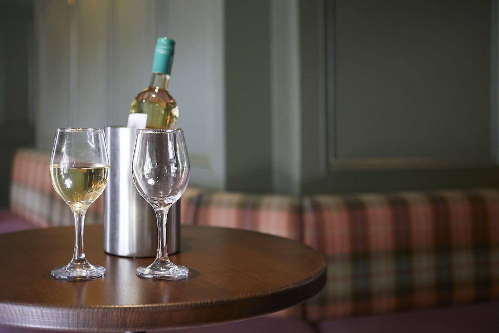 The Mayfield 19/46