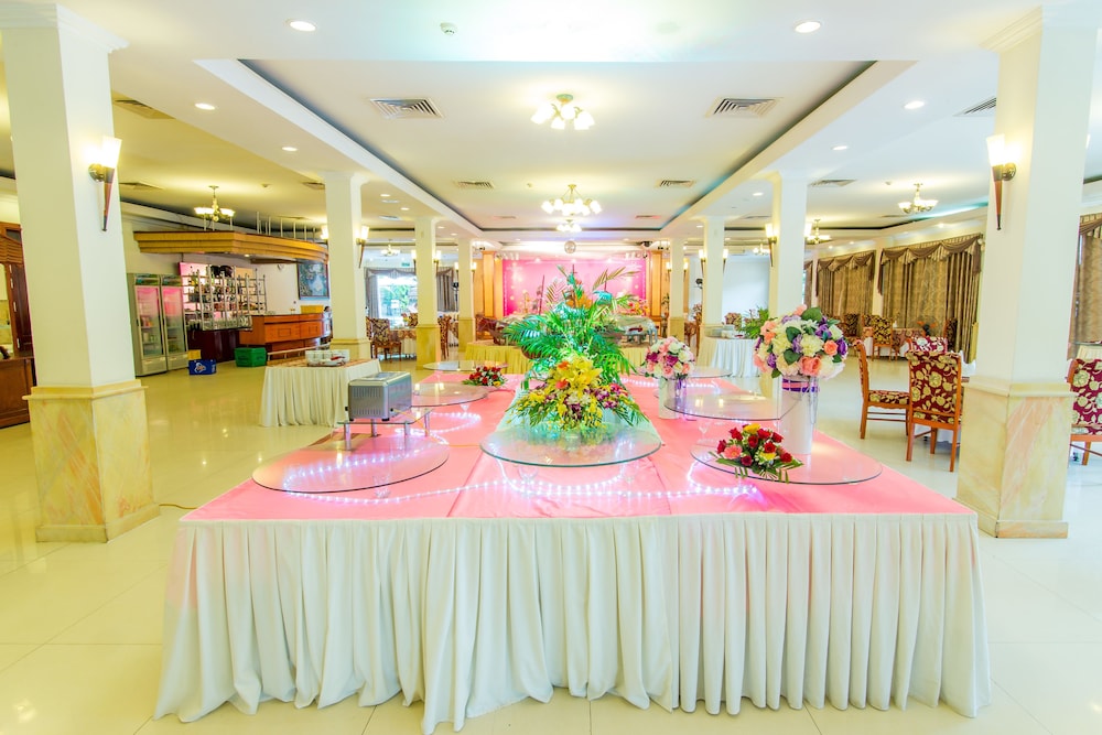Saigon Kim Lien Hotel Vinh 51/59