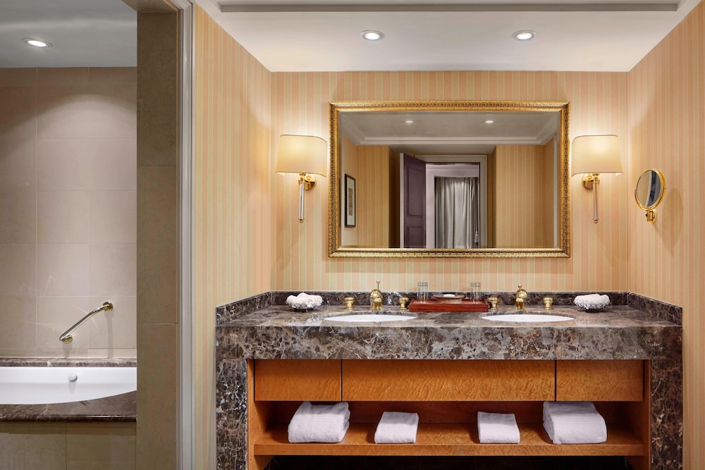 Sheraton Amman Al Nabil Hotel 24/63