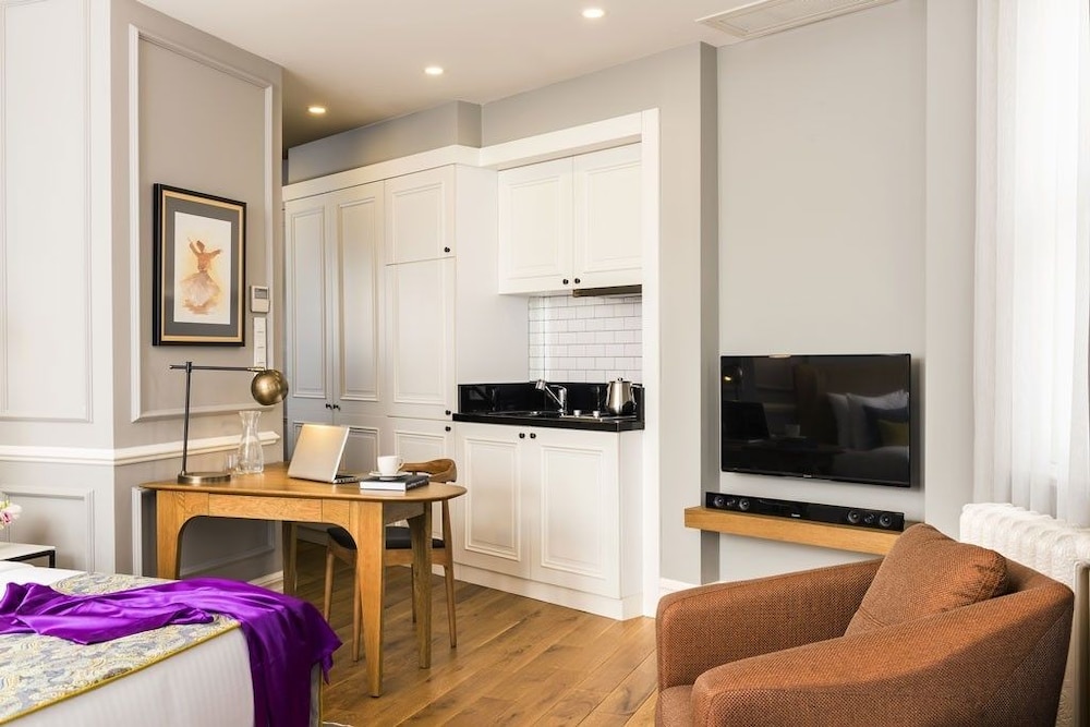 Nevv Bosphorus Hotel & Suites 41/68