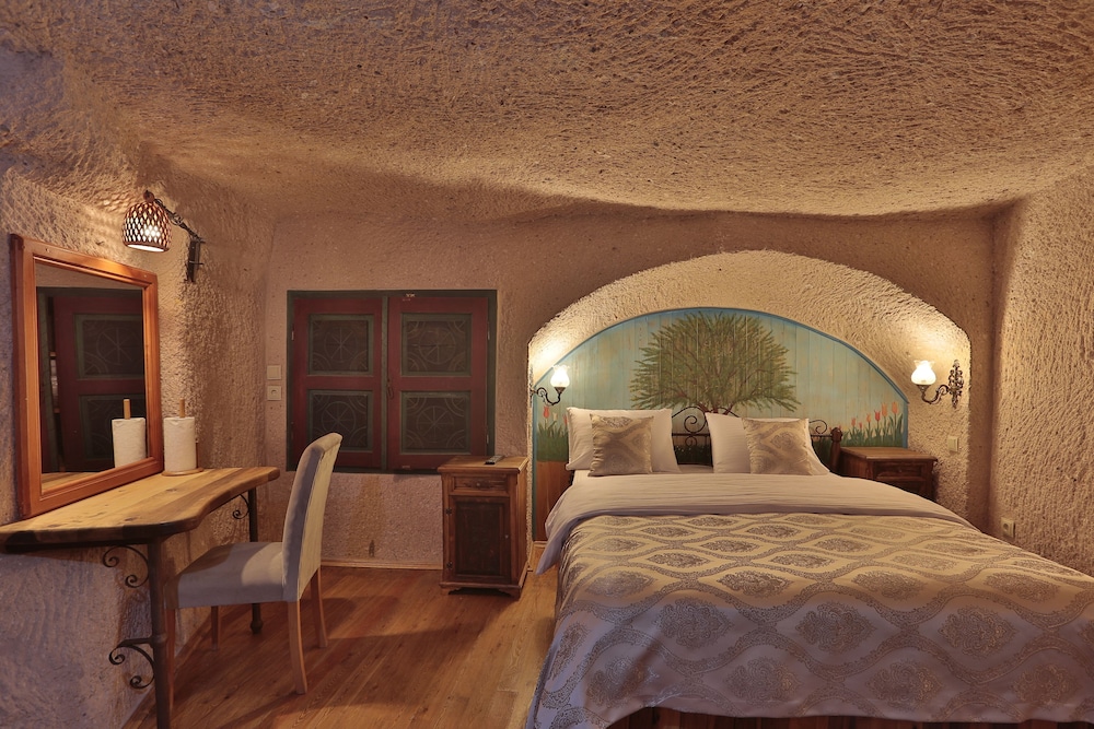 Three Doors Cappadocia 4/27