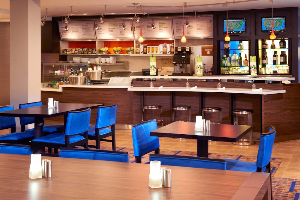 Courtyard By Marriott Toledo Rossford Perrysburg 3/43