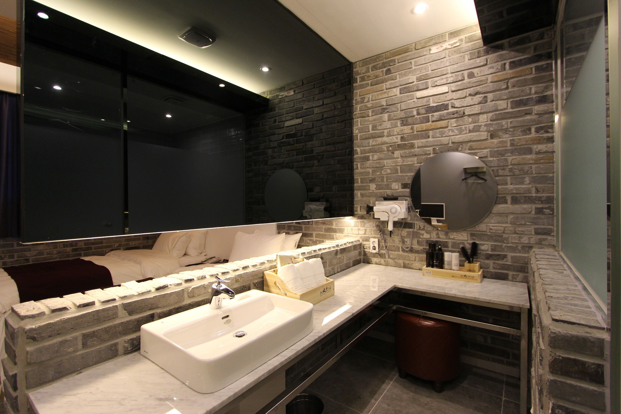 غرفة ديلوكس بسرير مزدوج وسرير فردي، Brown-Dot Hotel Daegu Hyukshin Doshi 9/10