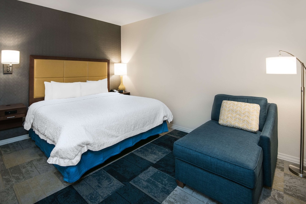 Hampton Inn Suites San Antonio Brooks City Base Tx 8/37