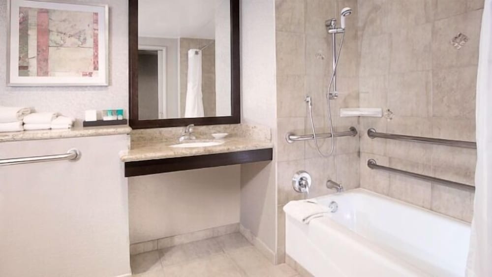 Executive, Suite, King Bed, Mountain View, Sofa