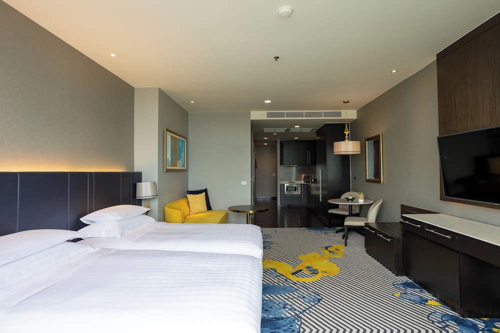 Room at Chatrium Hotel Riverside Bangkok, BANGKOK