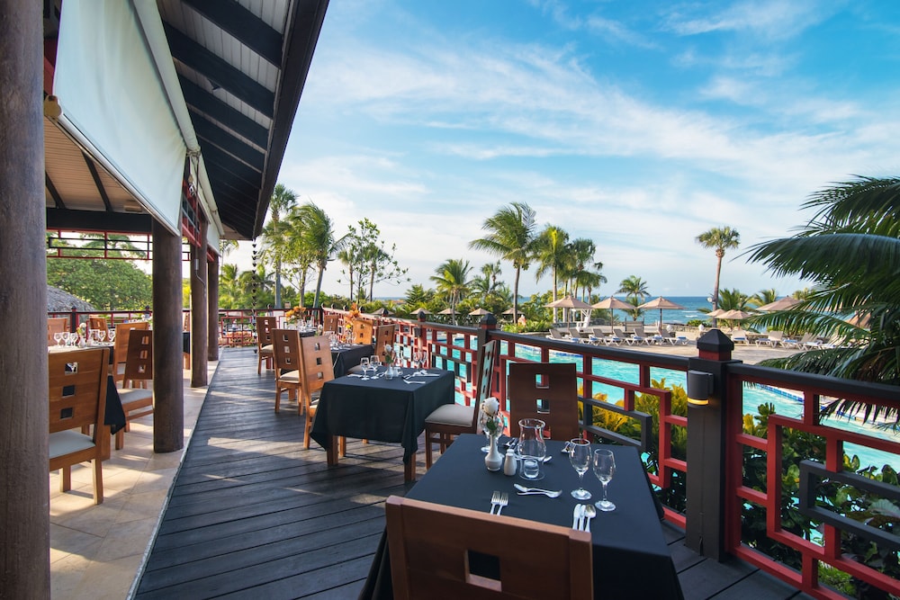 Lifestyle Tropical Beach Resort & Spa 23/40