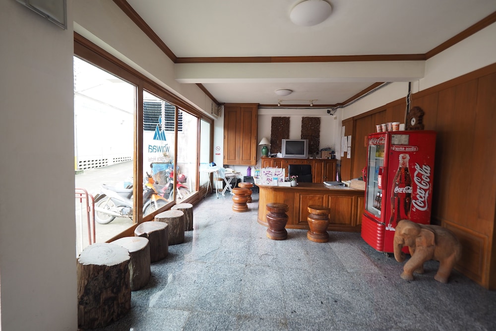 Fah Place Hotel 18/26