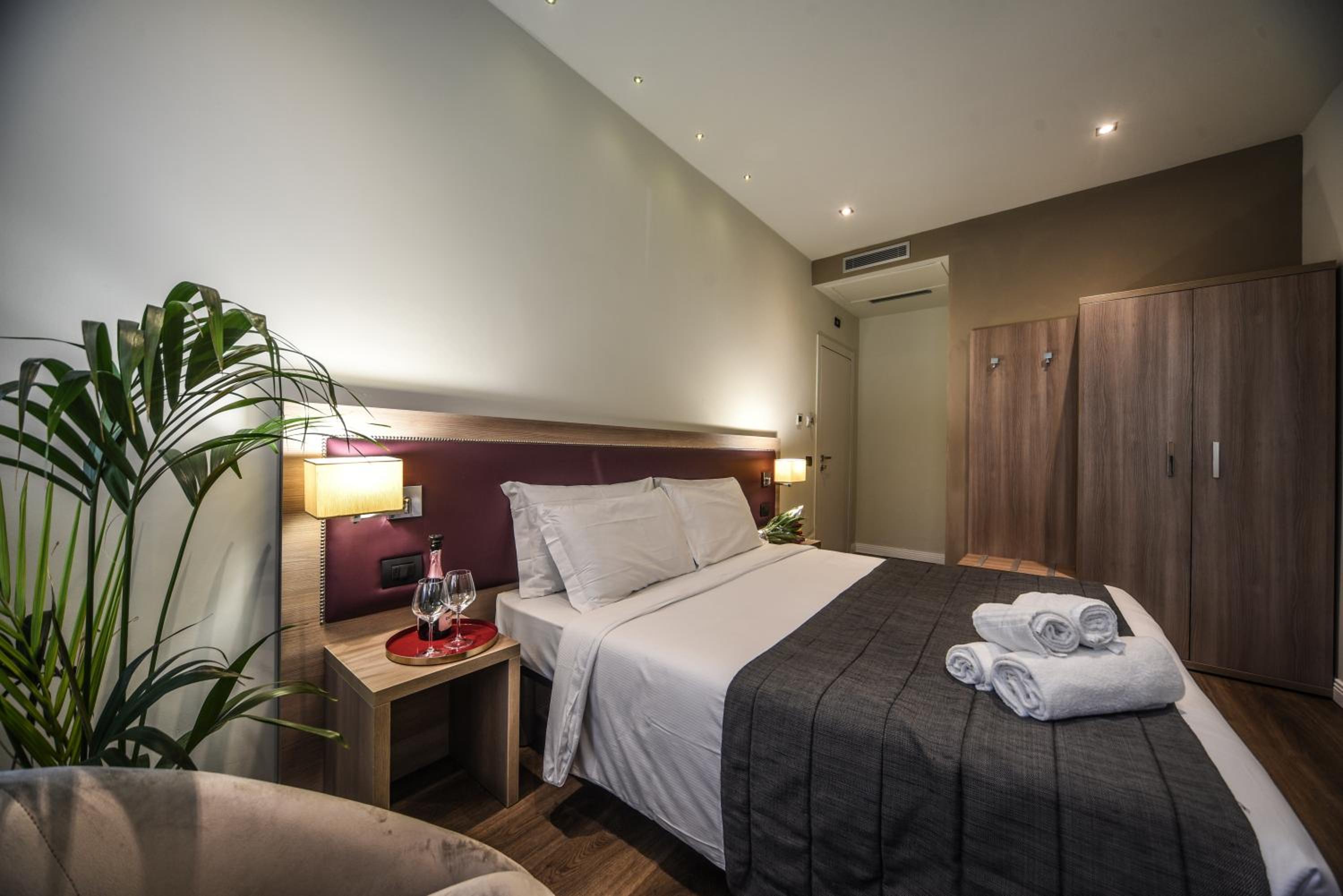 غرفة بسرير كوين، Hotel Zara Milano 3/10