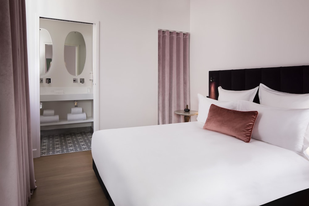 Hôtel Cardinal 7/66