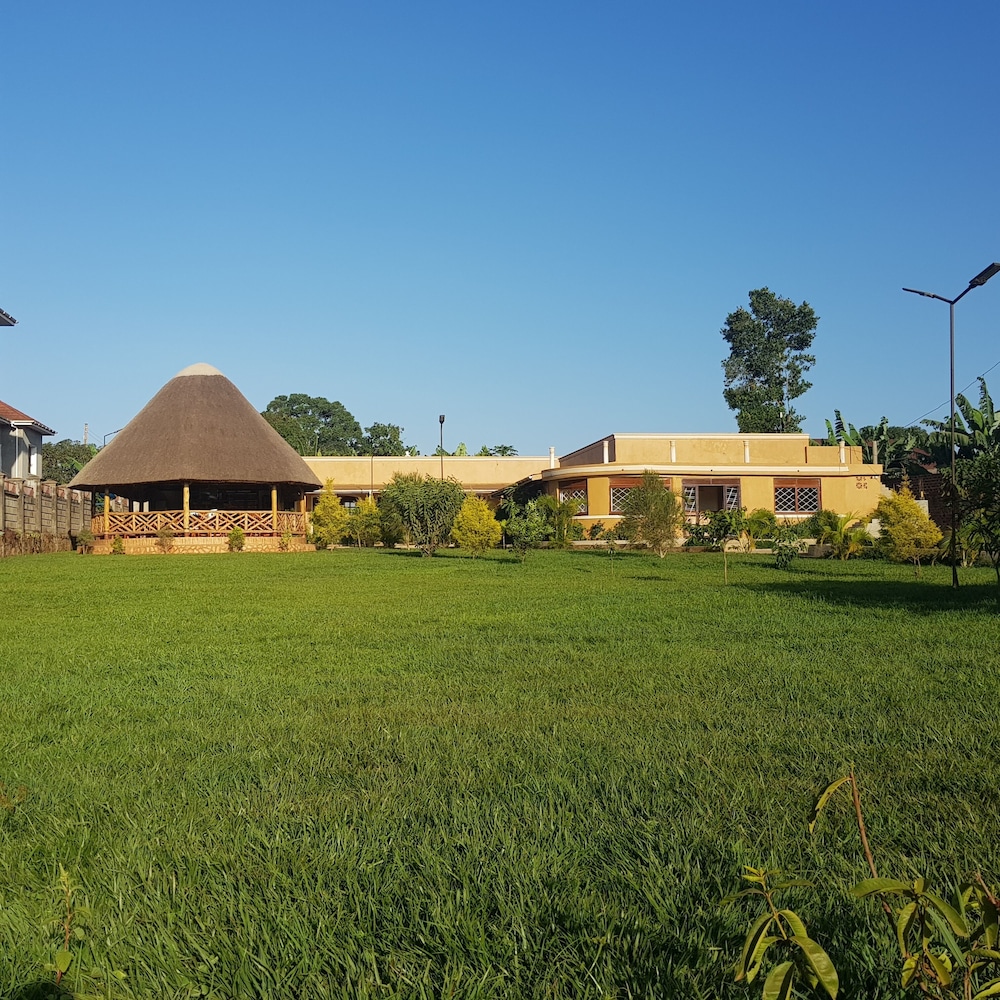 African Roots Guesthouse 37/47