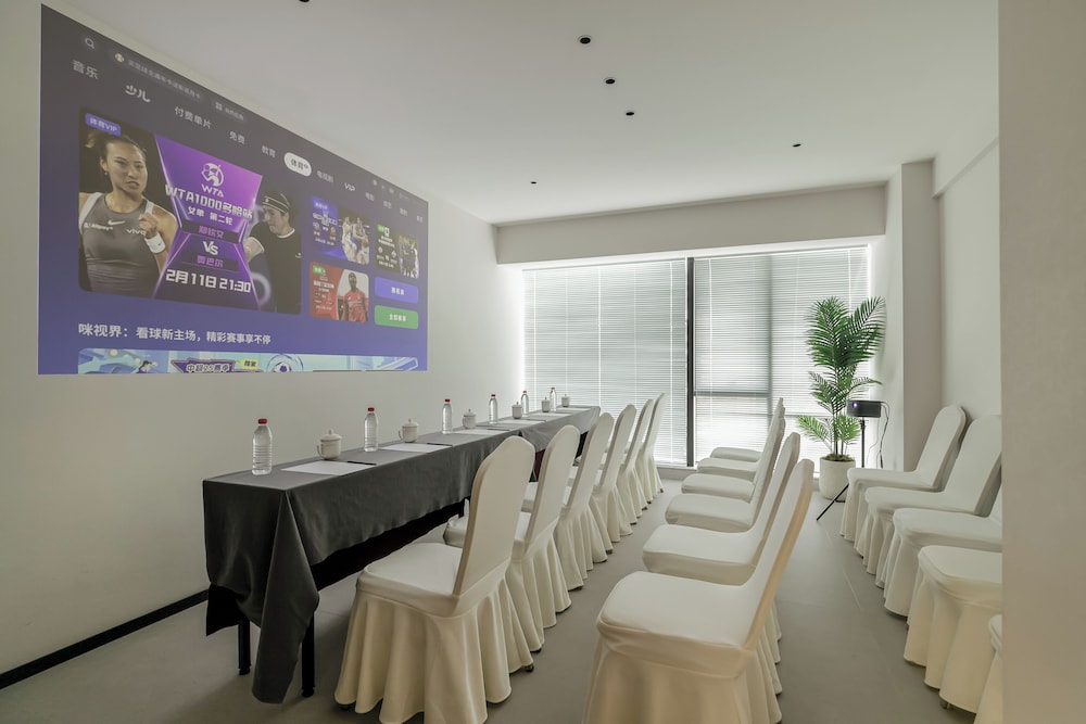 K.Space KaiShi hotel 38/50