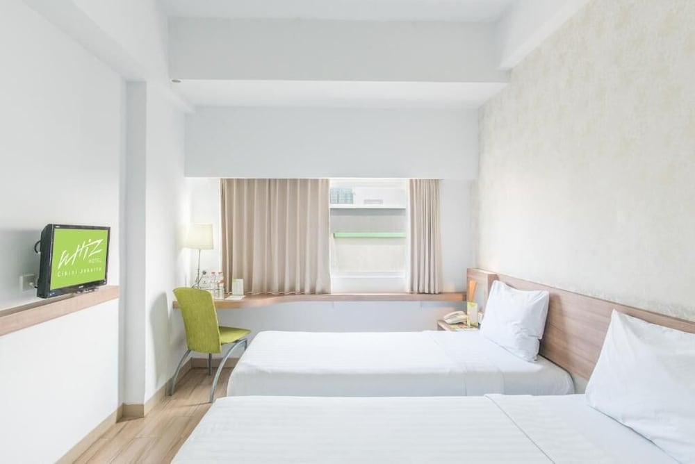 Whiz Hotel Cikini 19/62