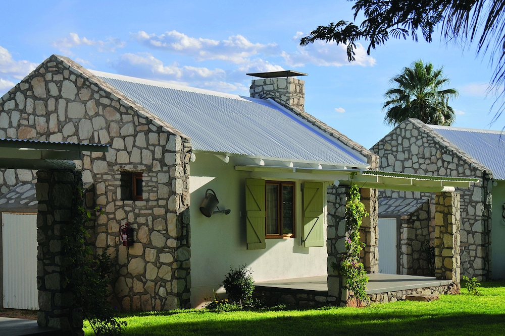 Kalahari Farmhouse 1/39