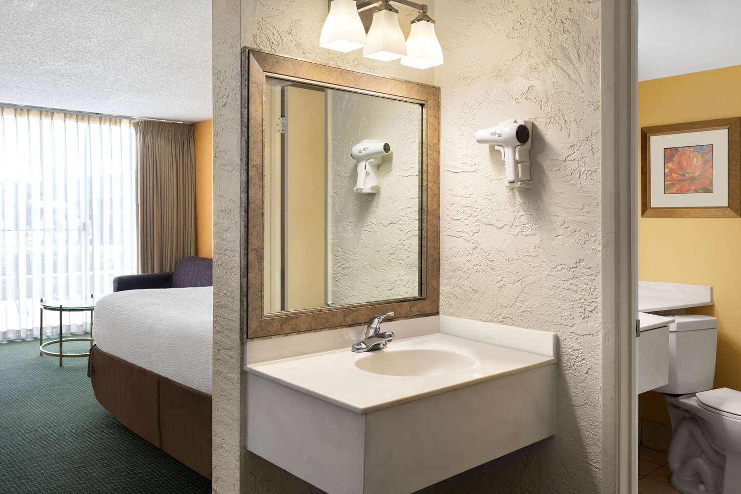 Ramada by Wyndham Tucson 63/63