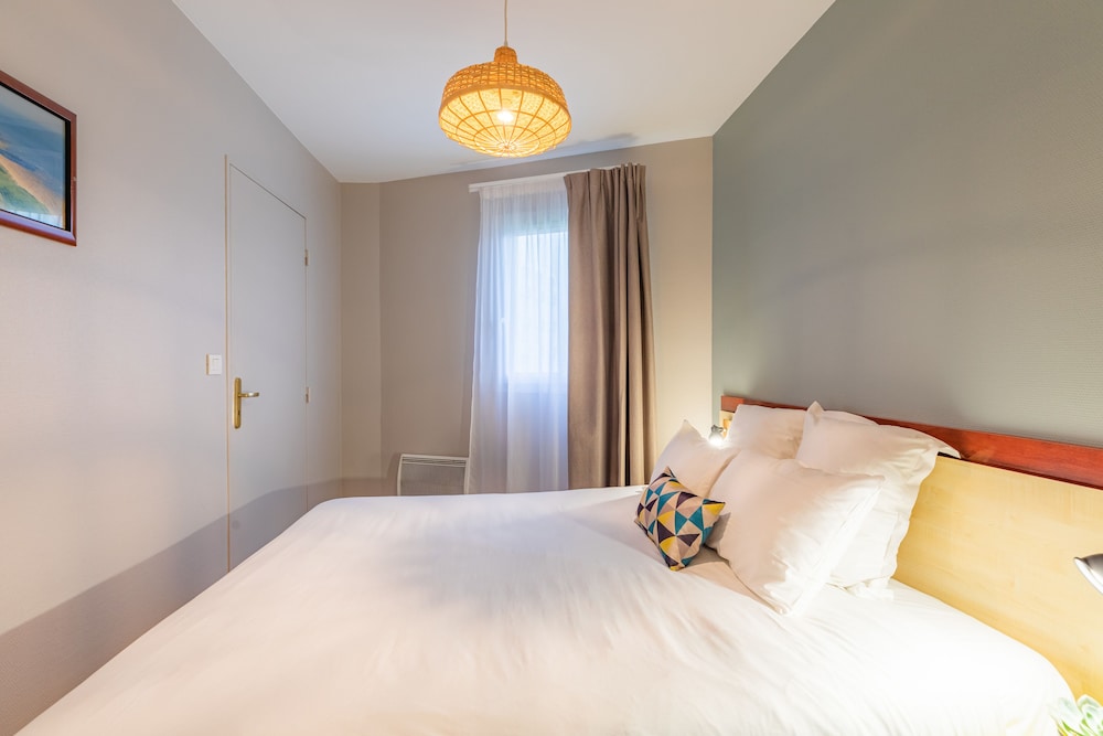 APARTMENT, DOUBLE BED, SOFA