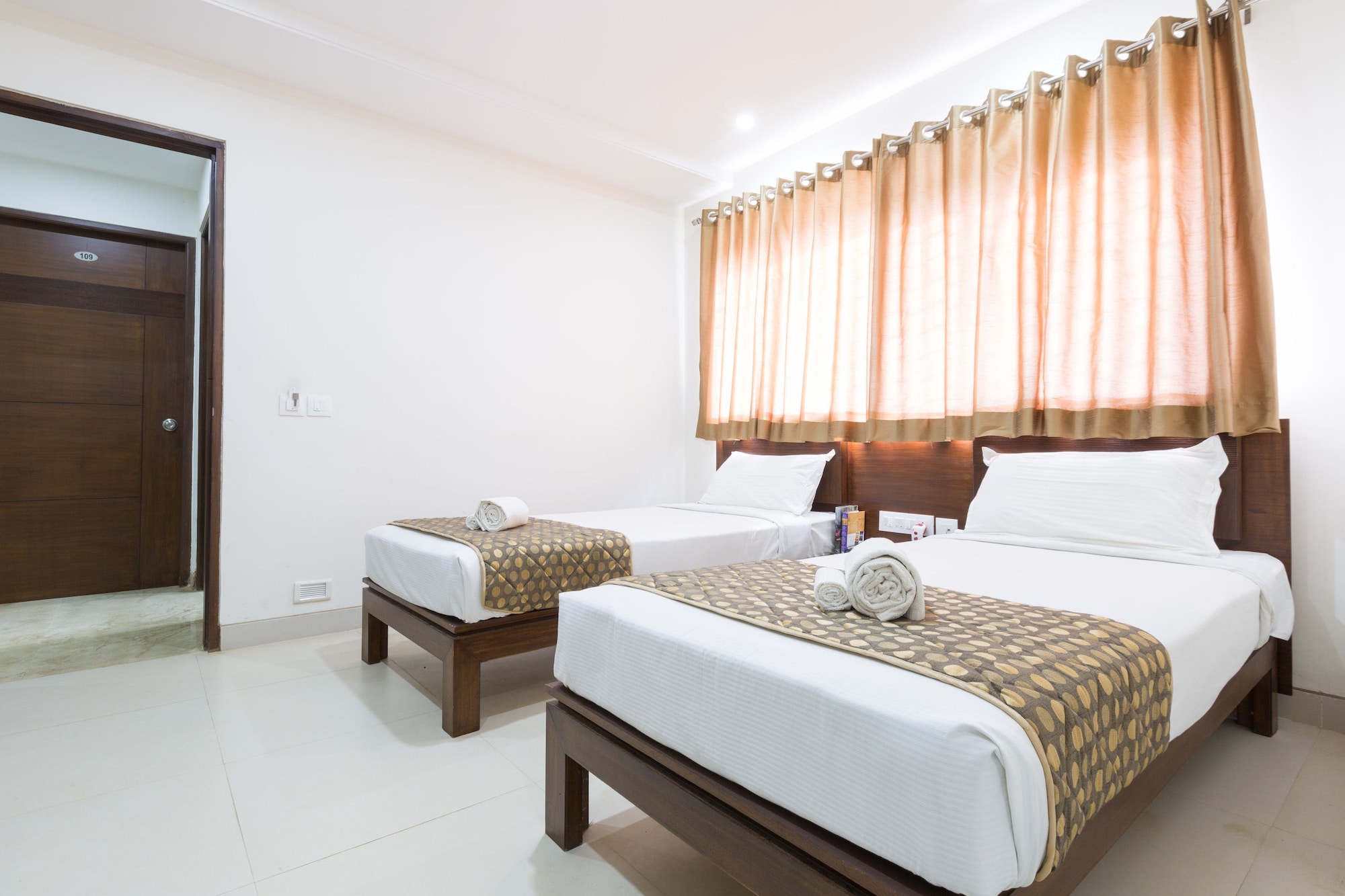 STANDARD, TWIN BEDS