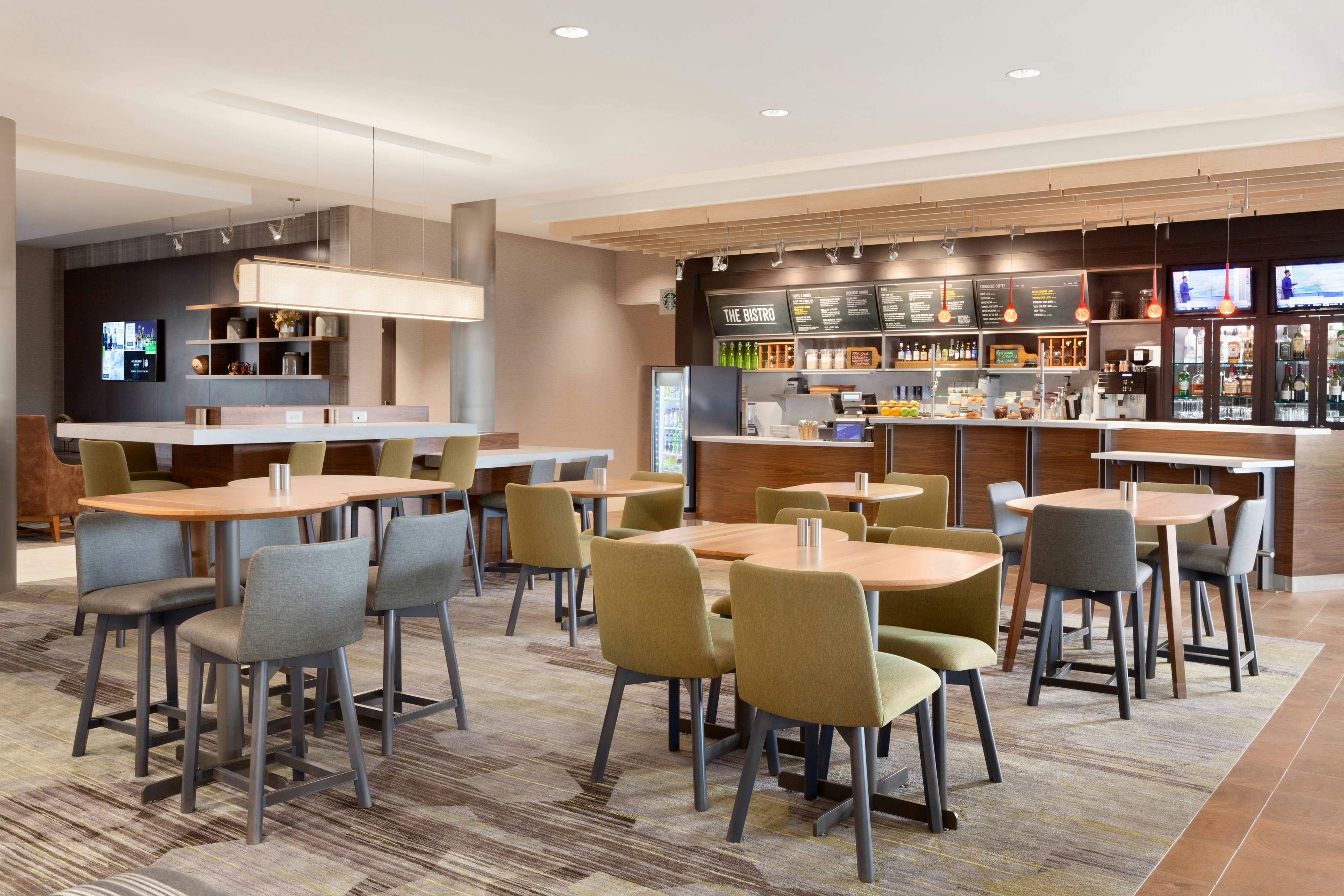 Courtyard By Marriott Boston Dedham/Westwood 33/46