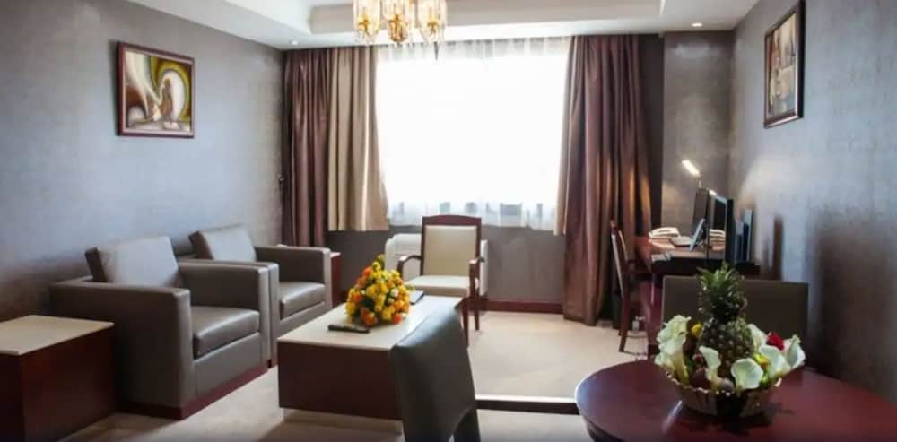 Grand Legacy Hotel 44/70