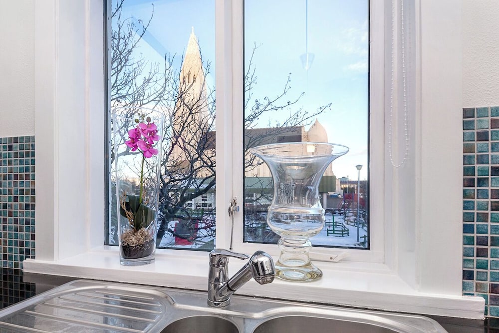 FREYJA GUESTHOUSE & SUITES 28/47