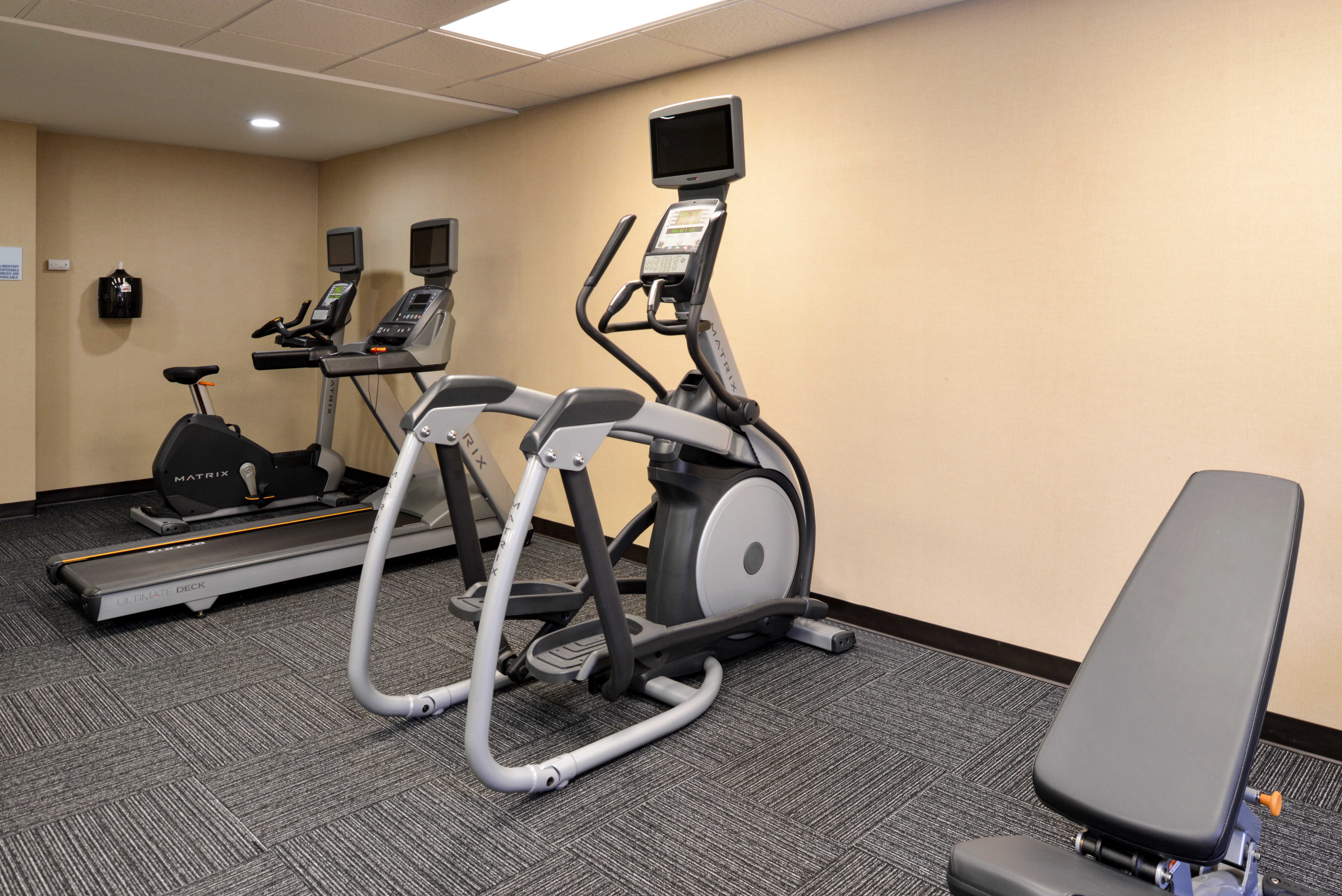 Holiday Inn Express Hotel And Suites Bonita Spring 44/69