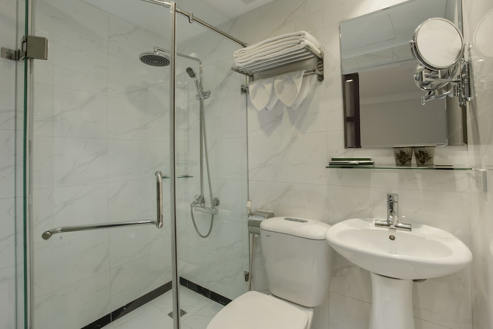 Hanoi La Selva Hotel 70/70