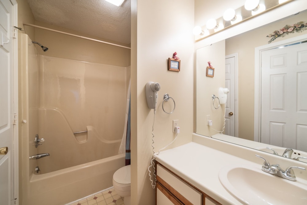 Pointe Royale Condominium Resort & Golf Course 78/81