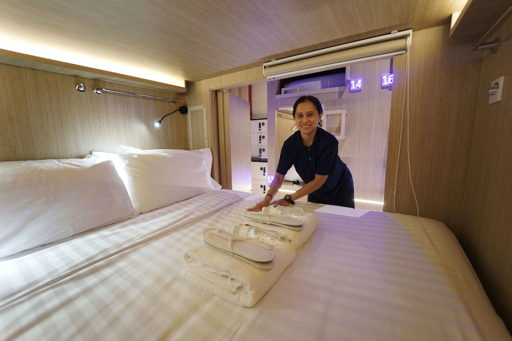 Cube Boutique Capsule Hotel Kampong Glam 18/26