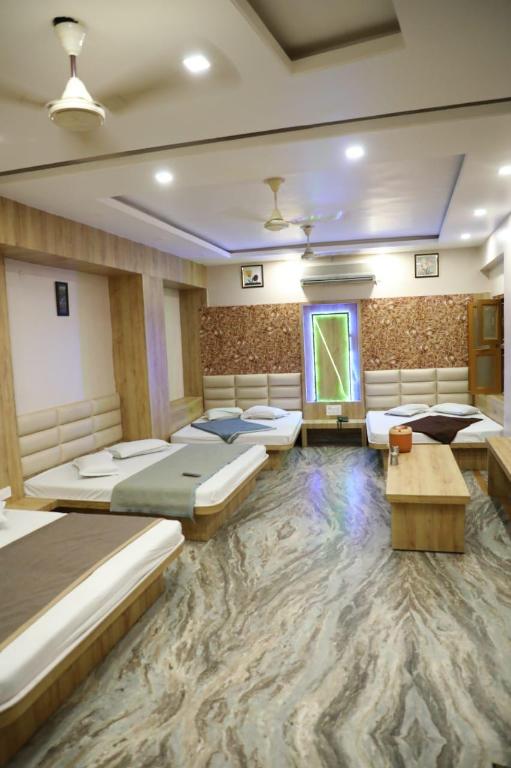 HOTEL SAHIL 23/33