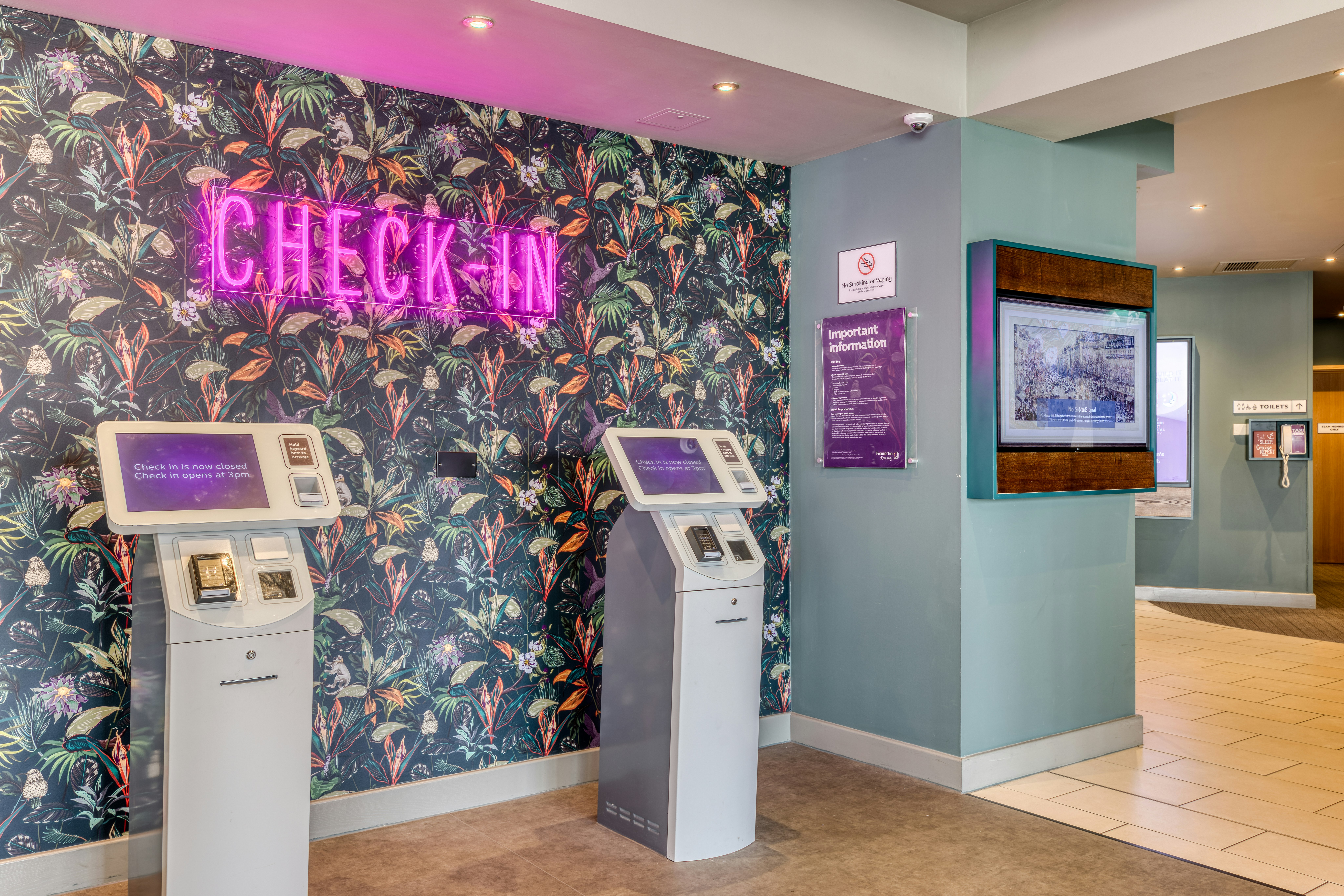 Premier Inn Southampton City Centre West Quay 6/51
