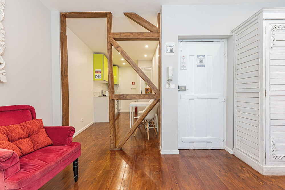 Lisbon Core Apartments In Bairro Alto Chiado 26/50