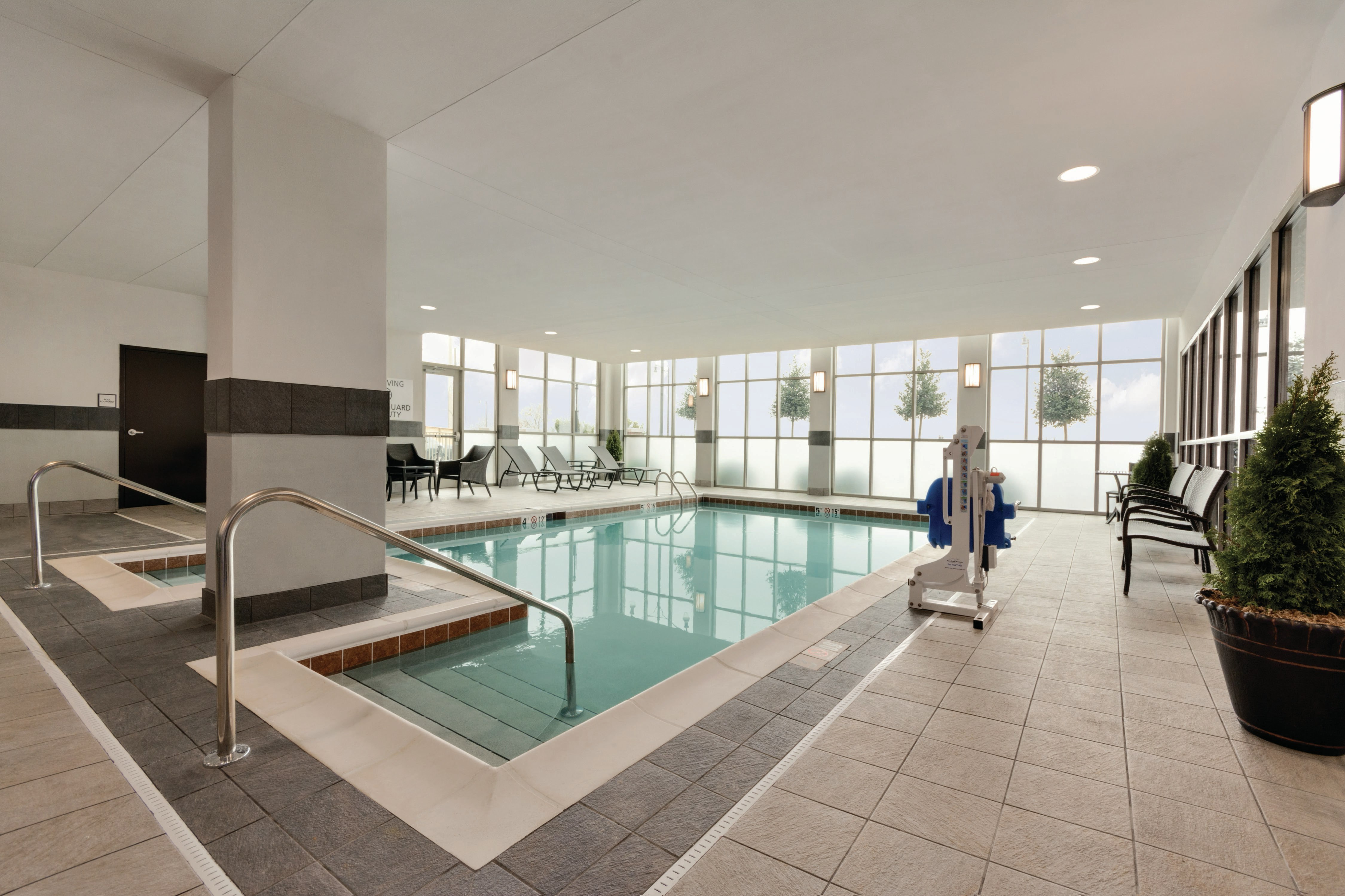Embassy Suites by Hilton Tuscaloosa Alabama Downtown 37/79