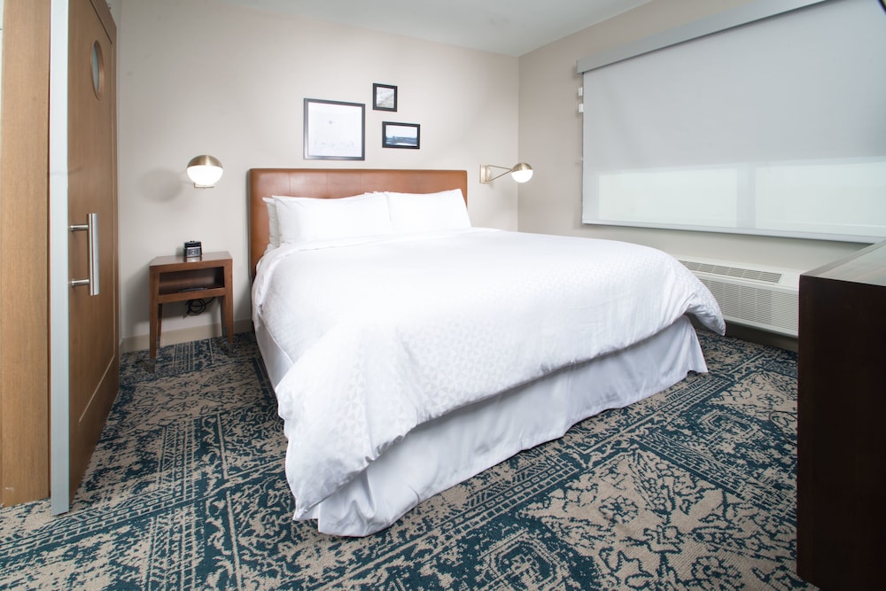FOUR POINTS BY SHERATON HOUSTON INTERCONTINENTAL AIRPORT 3/39