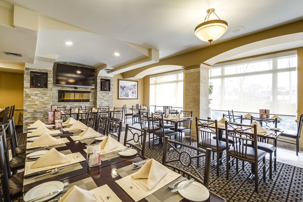 Monte Carlo Inn Markham 55/68