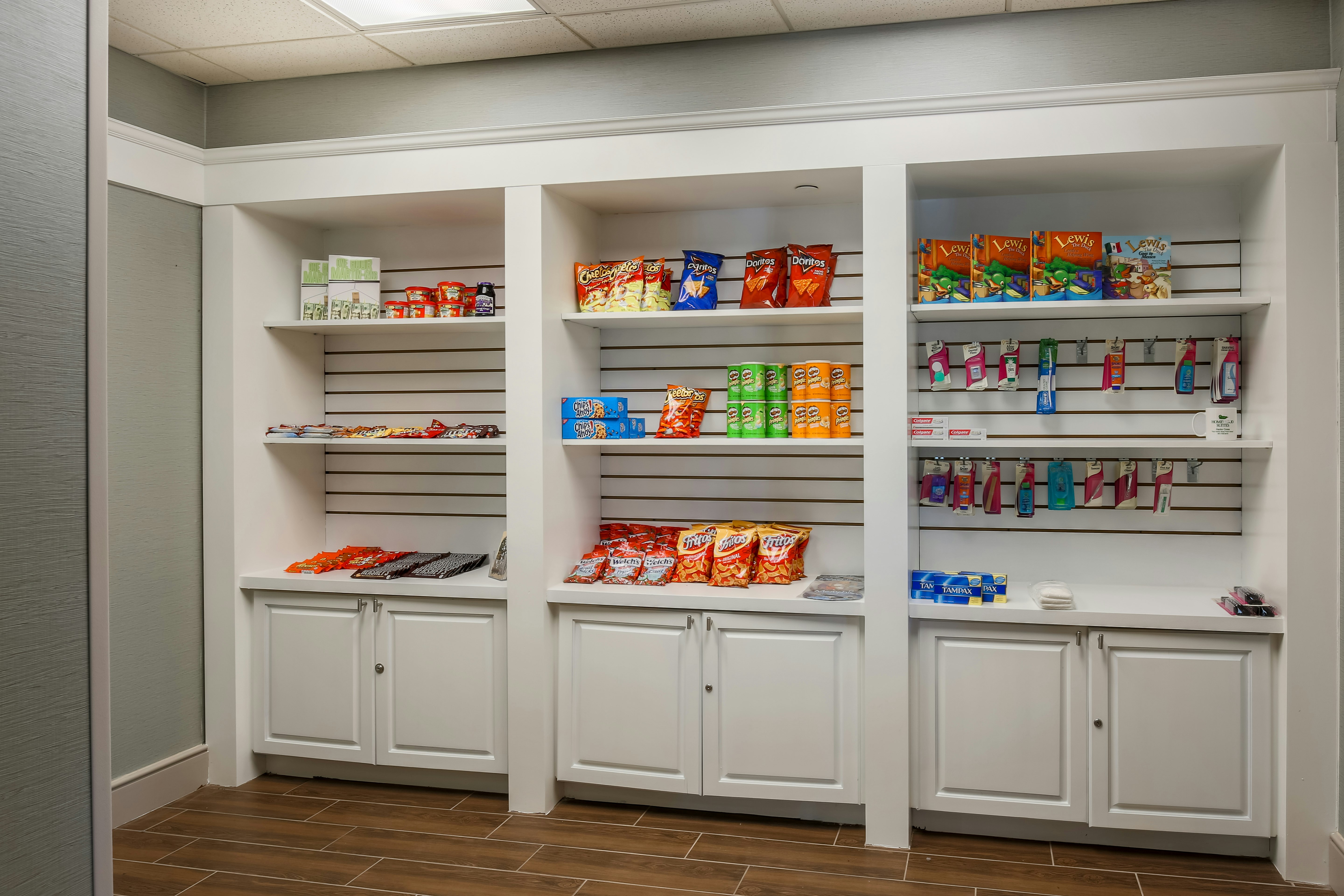 Homewood Suites by Hilton Southwind Hacks Cross photo5