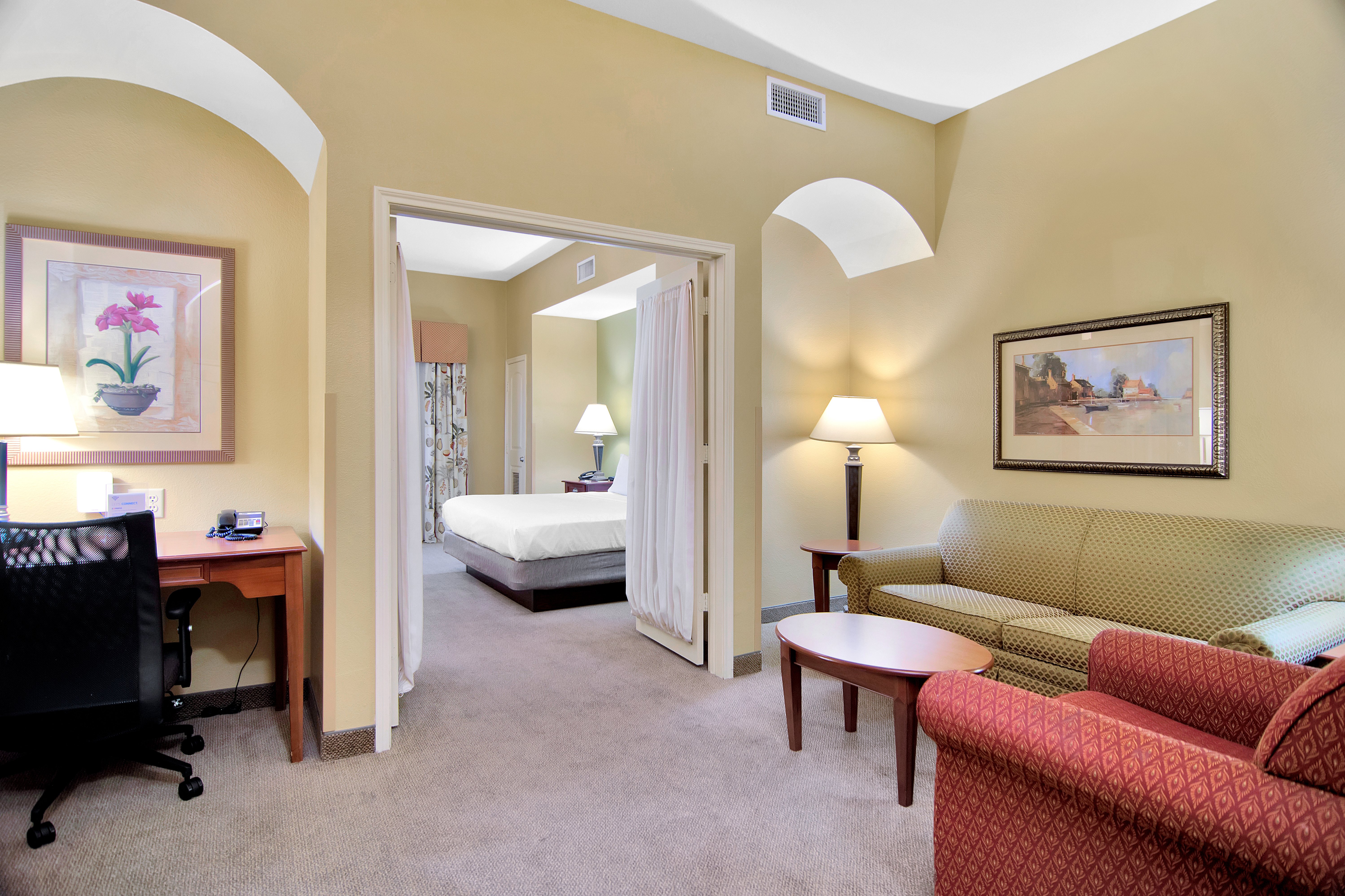Holiday Inn Express Hotel And Suites Dfw West Hurst 44/74