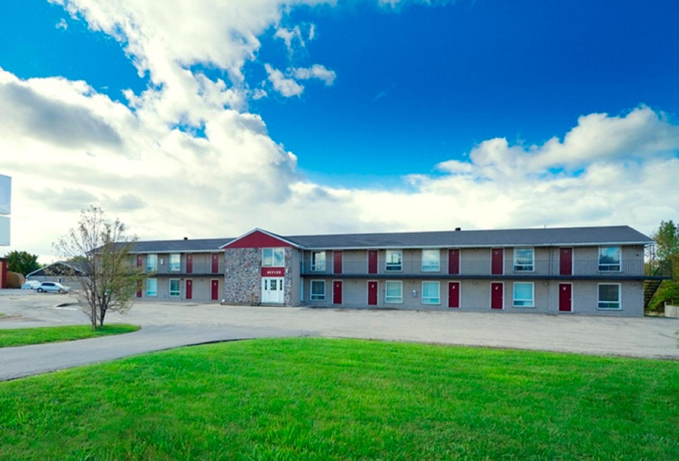 Knights Inn Kincardine 6/35