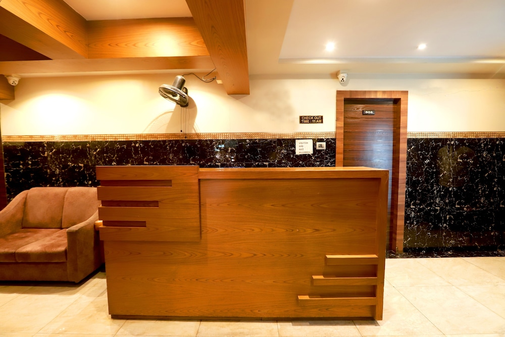 Hotel Karishma 2/26