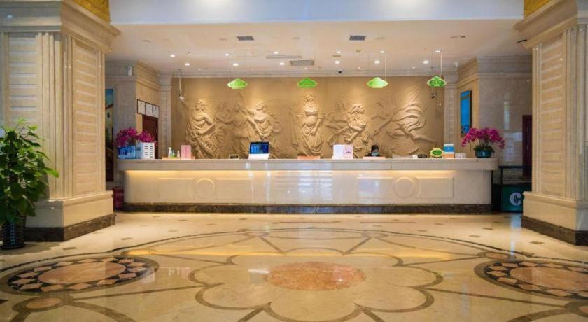 Vienna International Hotel (Shanghai Hongqiao National Exhibition and Convention Center Caobao Road) 13/47