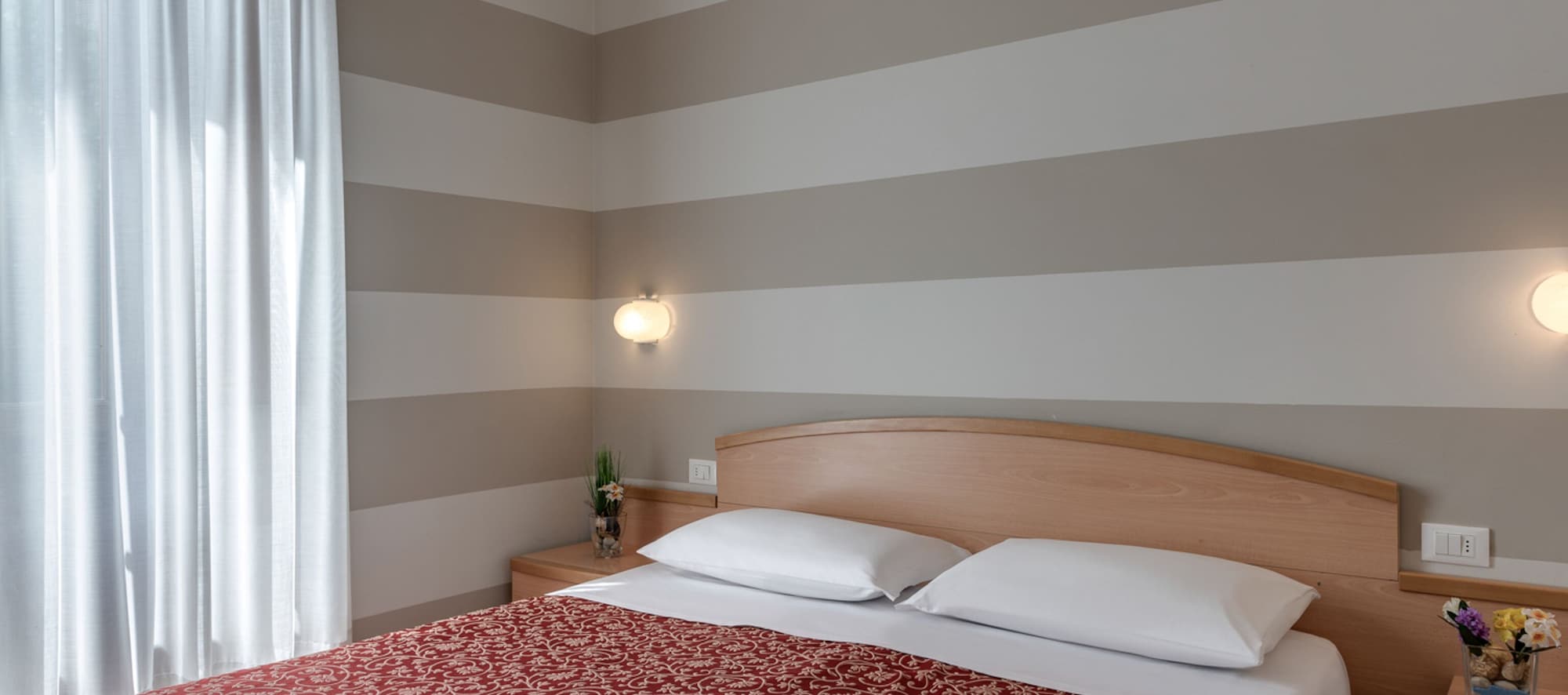 STANDARD, DOUBLE BED