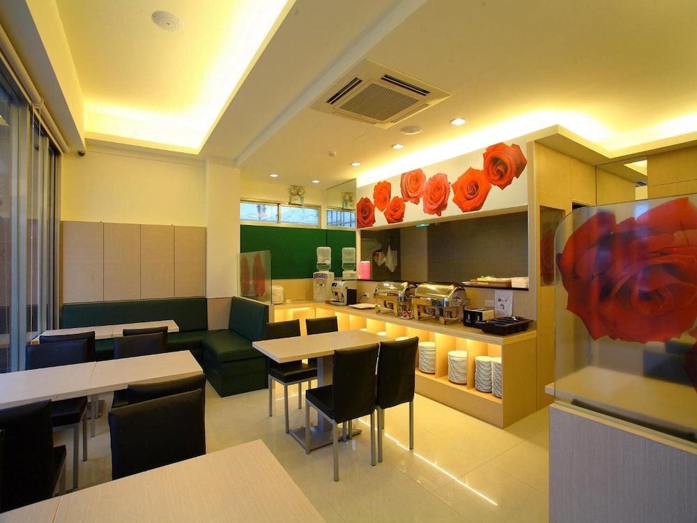 Da Shih Hotel 33/38