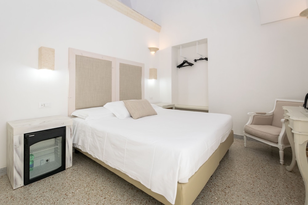 Masseria Mazzetta Salento 12/48